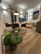 Premium Apartment Duomo Metro1, ComoLake TrainS11
