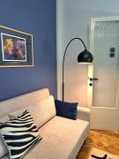 Stylish City Center Apartment