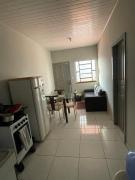 Alugo quarto para mulher em mini apartamento