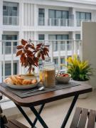 Rose & Golf at Rose Apple Square