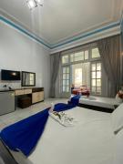 Hostgram Hotel City View