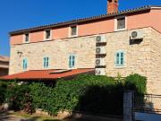 Apartment Eti and Mia mit Pool by Interhome