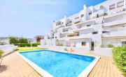 Albufeira City Centre Apartment with Pool