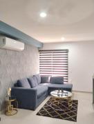 Apartment with lagoon view mas amenities