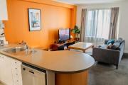 Gorgeous CBD Apt w Pool, Gym, Aircon and Carpark