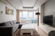 Platinum Tower Skyline Apartment by BookingHost