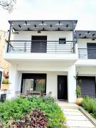 Lygonis White Houses