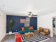 Sunrise Vista-Walk to Downtown Old Town & Bars!