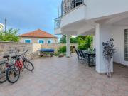 Holiday Home Holiday home Lucic by Interhome