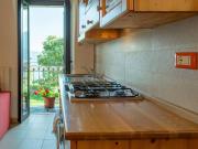 Apartment Studio-Apartment mit Balkon mit Seeblick und Zugang zum Garten by Interhome