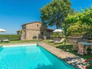 Apartment Wohnung in Cortona mit Terrasse- Garten und Grill by Interhome