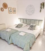 KRK stop near airport