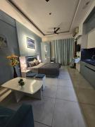 The Mulberry Silk - Sky Lounge