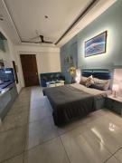The Mulberry Silk - Sky Lounge