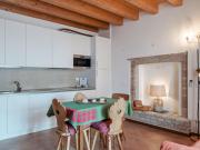 Apartment Zweizimmerwohnung mit zwei Einzelbetten und Schlafsofa by Interhome