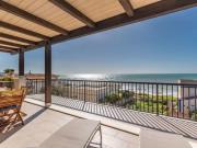 Apartment Appartement in Donnalucata mit Möblierter Terrasse und Meerblick by Interhome