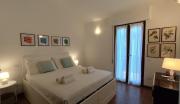 Villa 120m dal Mare - WiFi, Giardino Privato, Posto auto