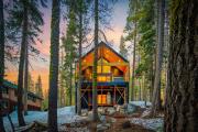 Donner Summit - Hot Tub, Fireplace & Mountain Views