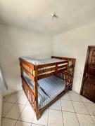 Quarto privativo CASAL duplo em hostel pe na areia- BC