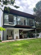 Casa de Vidro em Aruá