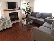 3 bedroom plus 2 baths in Beverly hills