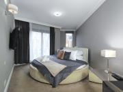 Kings City Szlak 77 55sqm Round Bed 230cm Two Balconies