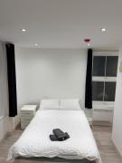 Modern Studios Elephant and Castle