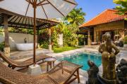 Nyaman Villa 1 - Luxe 1BR Stay with Garden Bath and Pool