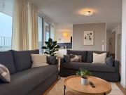 Neu!! Ruhige helle Penthouse Wohnung - Parking incl