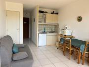BO090-F94 Appartement Studio cabine 3 couchages BORMES LES MIMOSAS