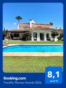 Noctua Villa Estepona pool and beach 013