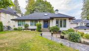 Designer 2-Bedroom Garden-Level Walk-Out Suite