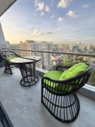 Unique and Stylish 2 BDRM with pool,gym,restaurant at Alina Harbour Kilimani