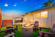 Stylish Retreat Near Mission Bay with Games & Firepit