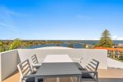 Top East Ballina