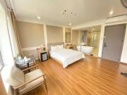 Nhật Tân Hotel- Lê Trọng Tấn