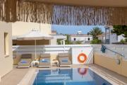 Top Paralimni