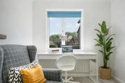 Detached House - Close to City Centre - Free Parking, Fast Wifi, Private Garden and Smart TV with Netflix by Yoko Property