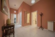 Colosseum View 2BR Apartment Sleeps 6