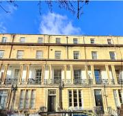Prime location Clifton 2 bed self contained spacious garden apartment