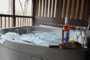 Cuddly Bear New Hot Tub Private Gas Grill Location