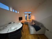 Ideally located Didsbury Chorlton gated parking - Pass the Keys