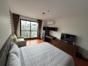 Luxe Paradise Suites Đội Cấn