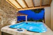 Luxury Seaview Apartment with Outdoor Jacuzzi near Dubrovnik