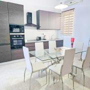 Seaview Promenade Traditional Maisonette 3 Bdr 2 Bth