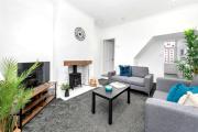 Cozy 2 Bedroom Chorlton House With Parking