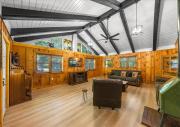 Rustic Lodge - Pet-Friendly Cabin with Hot Tub & Fire Pit