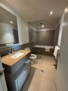 Luxurious Waterfront Living in Docklands Near Marvel Stadium