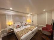 Hotel Bright