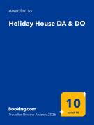 Holiday House DA & DO